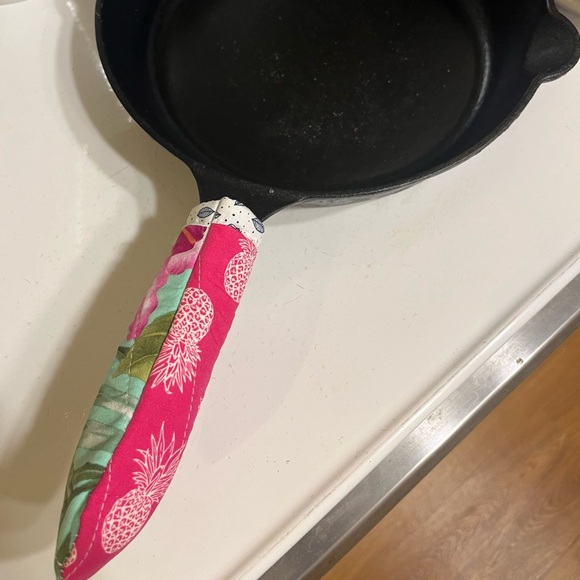 Pot and pan handle holders - Picture 6 of 8